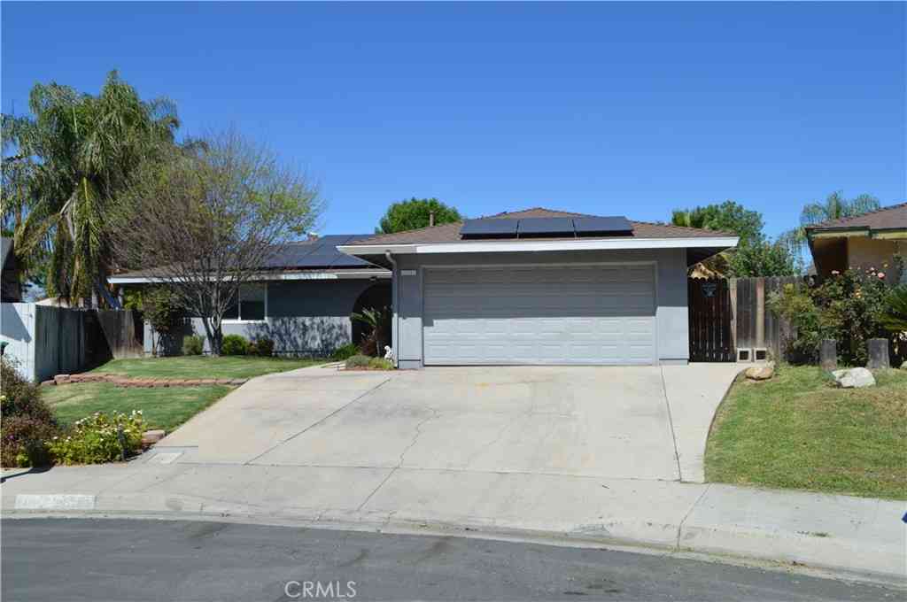 Homes For Sale - 26381 Jepson Court<br/> Hemet, CA 92544