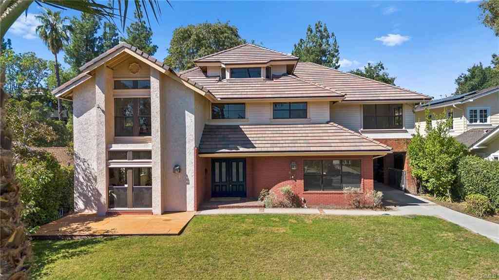 Homes For Rent - 673 S Mentor Avenue<br/> Pasadena, CA 91106