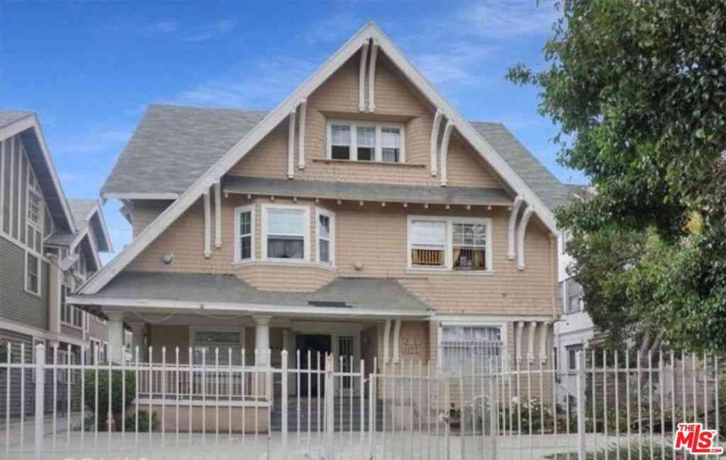 Apartment For Rent - 1125 S Lake Street #3<br/> Los Angeles, CA 90006
