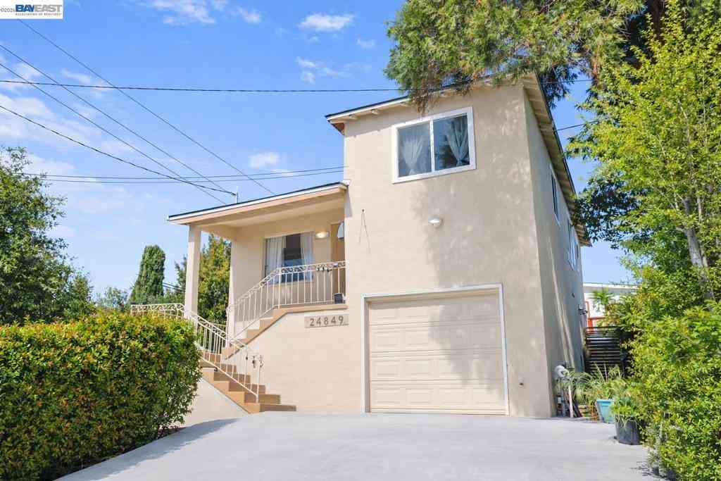 Homes For Sale - 24849 2nd St<br/> Hayward, CA 94541