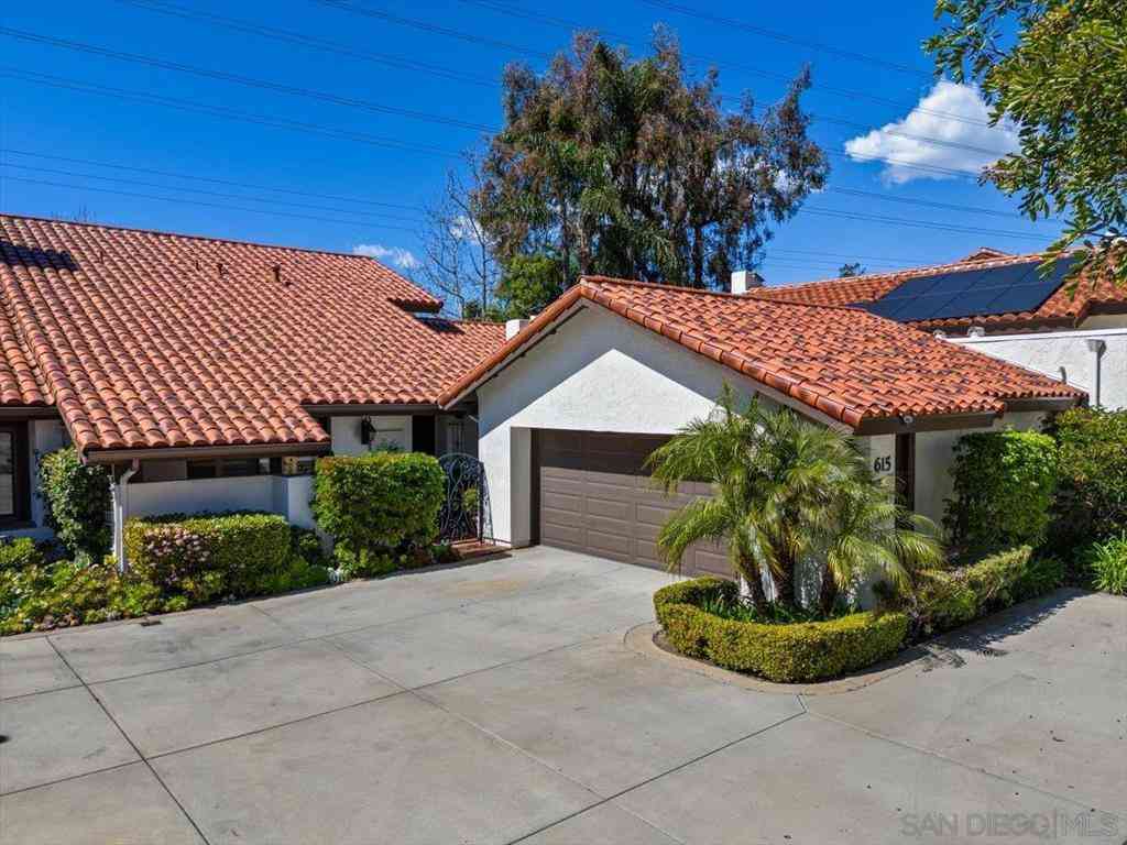Townhouse For Sale - 615 Camino Ynez<br/> Solana Beach, CA 92075