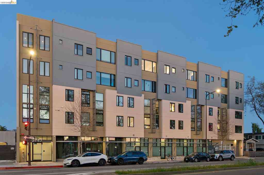 Condo For Sale - 2747 San Pablo Ave #507<br/> Berkeley, CA 94702