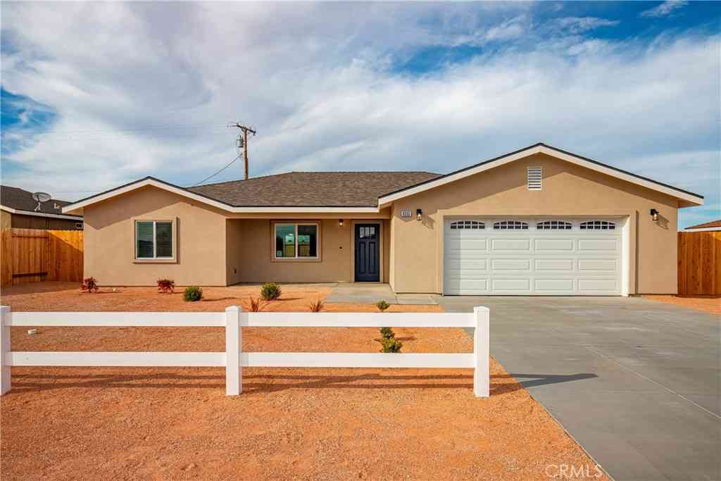 Homes For Sale - 8213 Peach Avenue<br/> California City, CA 93505