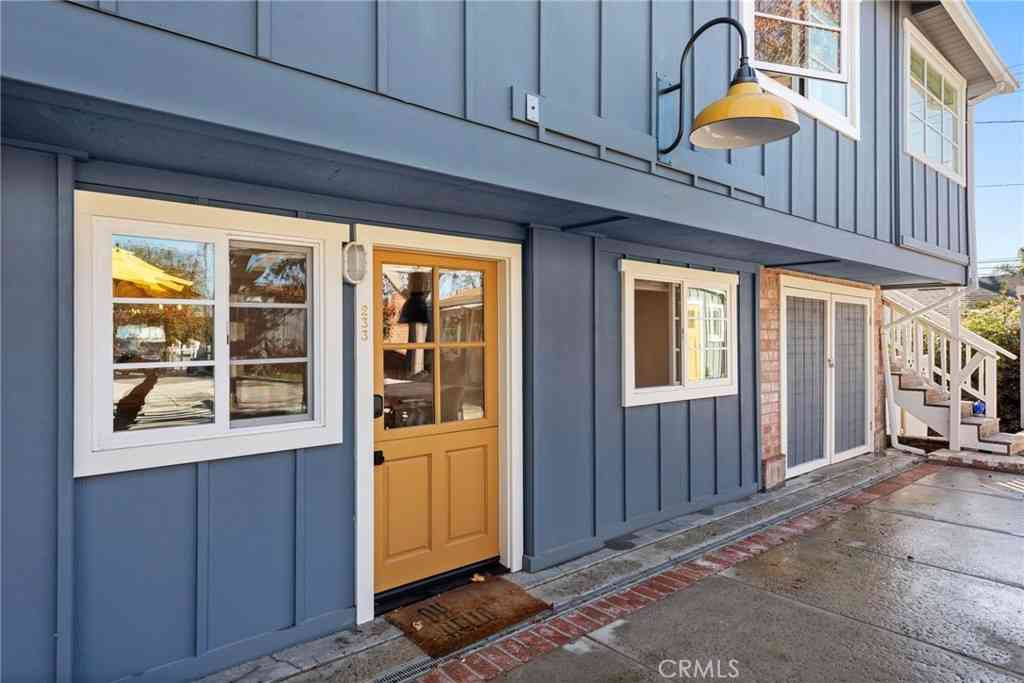 Apartment For Rent - 233 Cajon Street<br/> Laguna Beach, CA 92651
