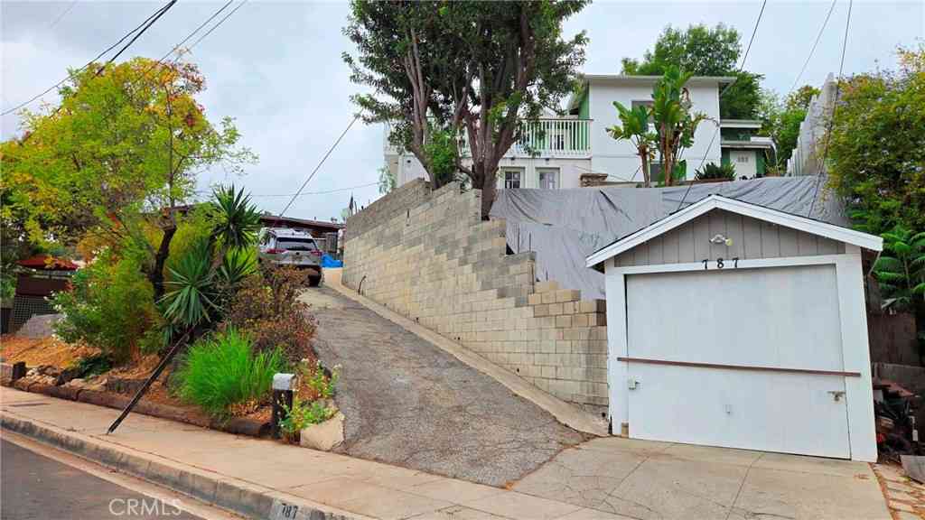 Homes For Sale - 787 Terrace 49<br/> Los Angeles, CA 90042
