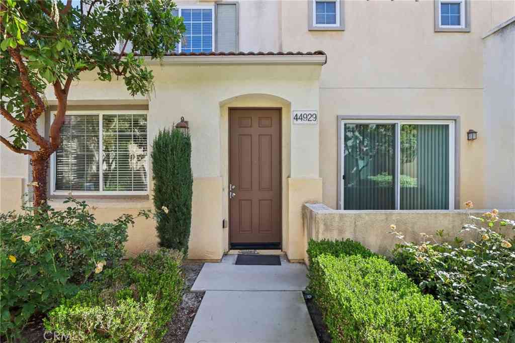 Condo For Sale - 44929 Bellflower Lane<br/> Temecula, CA 92592