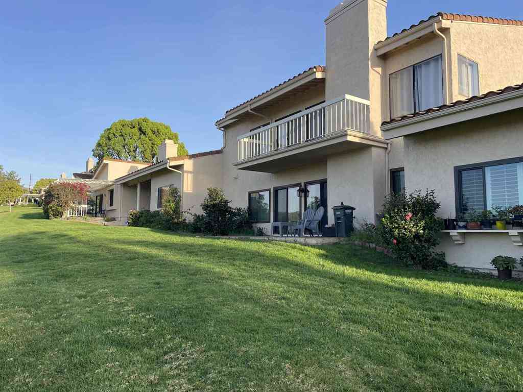 Condo For Sale - 17780 Villamoura Dr.<br/> Poway, CA 92064