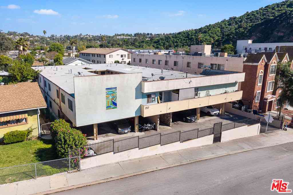 Homes For Sale - 217 S Avenue 54<br/> Los Angeles, CA 90042