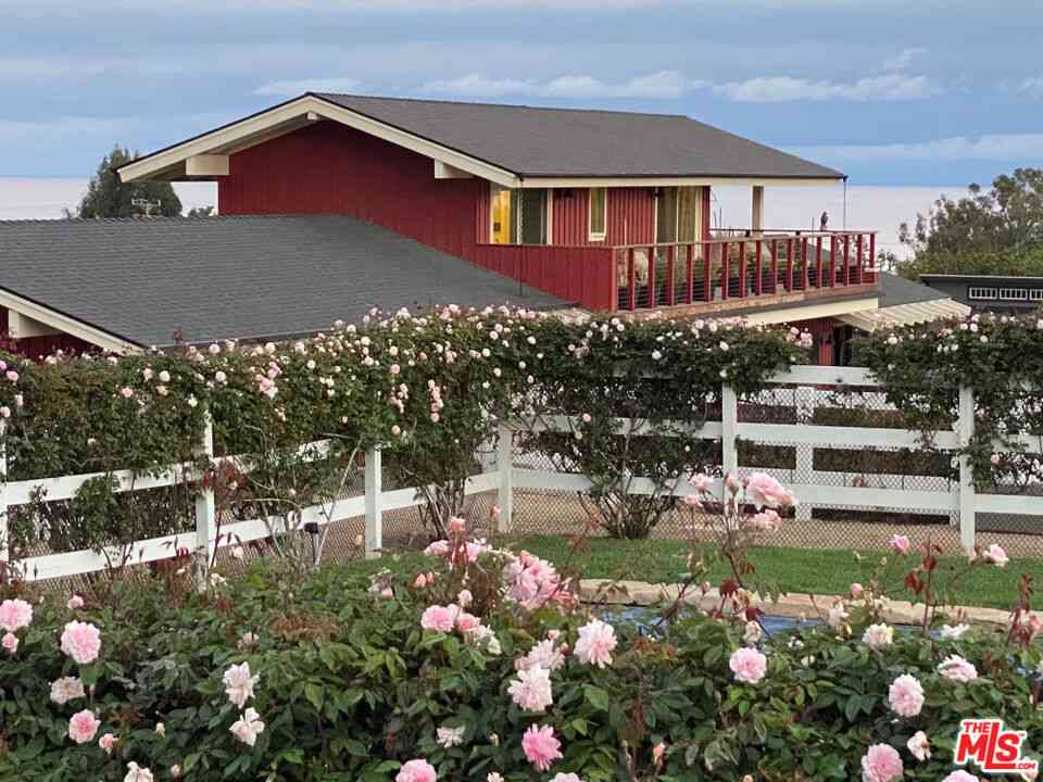 Condo For Rent - 27545 Pacific Coast Highway #B<br/> Malibu, CA 90265