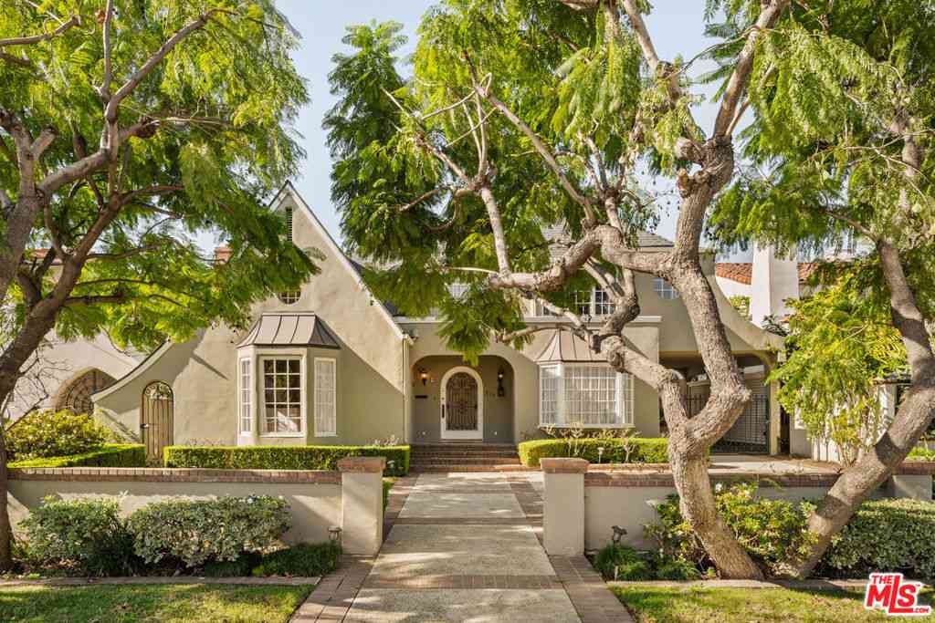 Homes For Sale - 215 S Mccarty Drive<br/> Beverly Hills, CA 90212