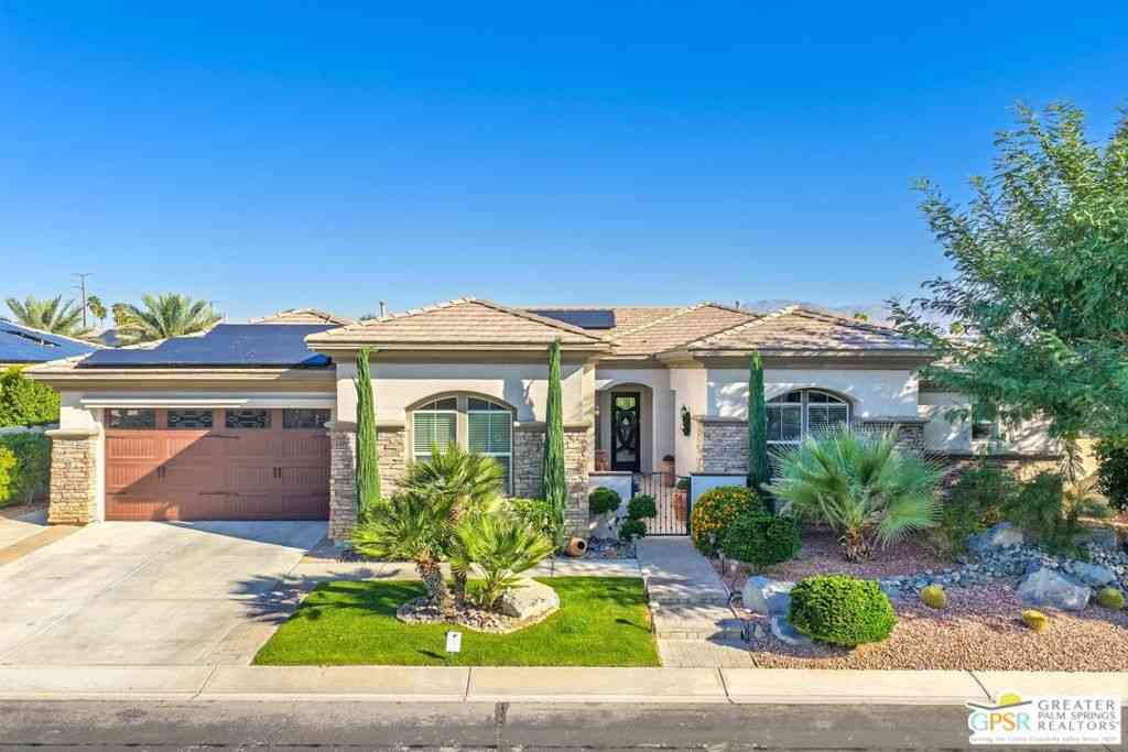 Homes For Rent - 104 Azzuro Drive<br/> Palm Desert, CA 92211