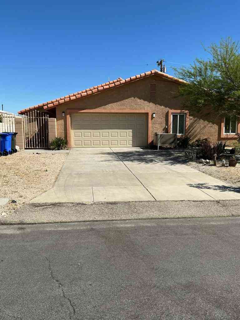 Homes For Sale - 60190 Overture Drive<br/> Palm Springs, CA 92262