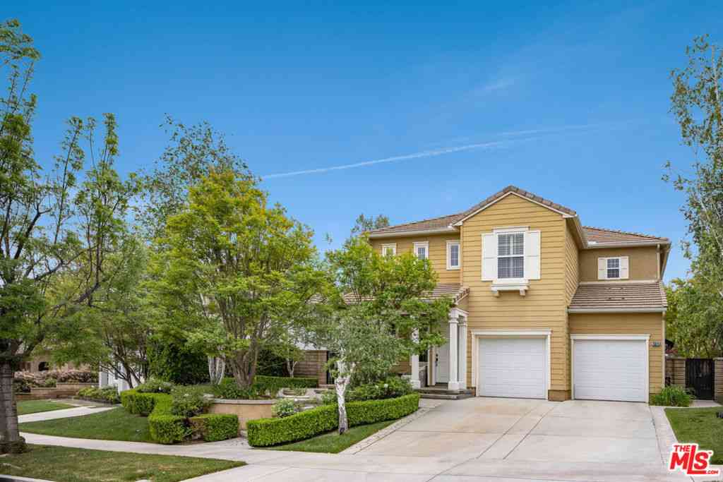 Homes For Sale - 26841 Greenleaf Court<br/> Stevenson Ranch, CA 91381