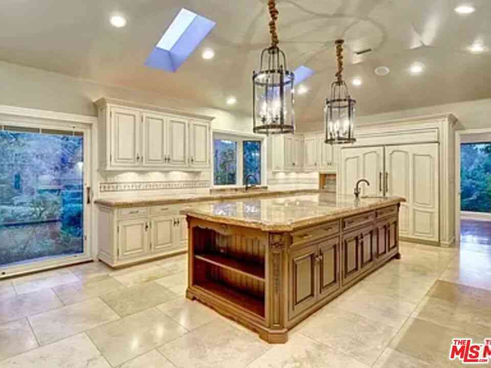 Homes For Rent - 1681 Stone Canyon Road<br/> Los Angeles, CA 90077