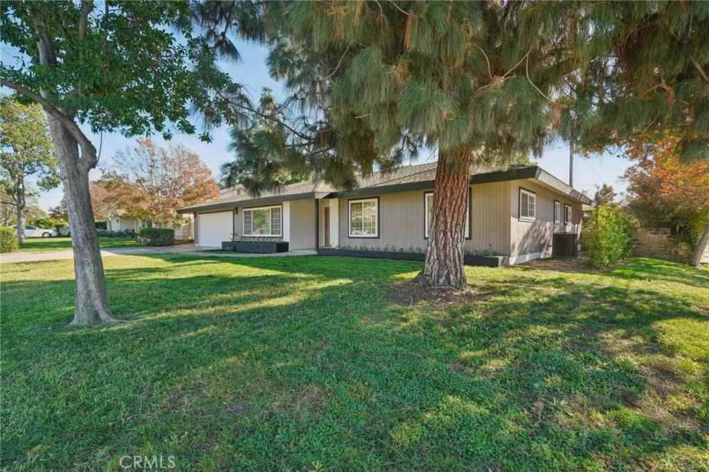 Homes For Sale - 1098 Syracuse<br/> Claremont, CA 91711