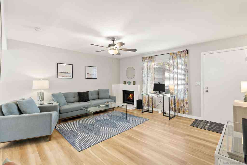 Townhouse For Sale - 4790 70th St #6<br/> La Mesa, CA 91942