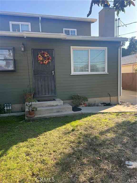 Homes For Sale - 7626 Valmont<br/> Los Angeles County, Tujunga, CA 91042
