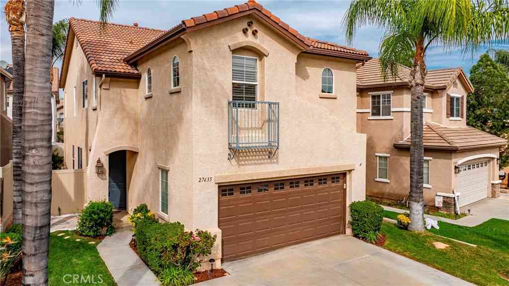 Homes For Sale - 27635 Elkwood Lane<br/> Castaic, CA 91384
