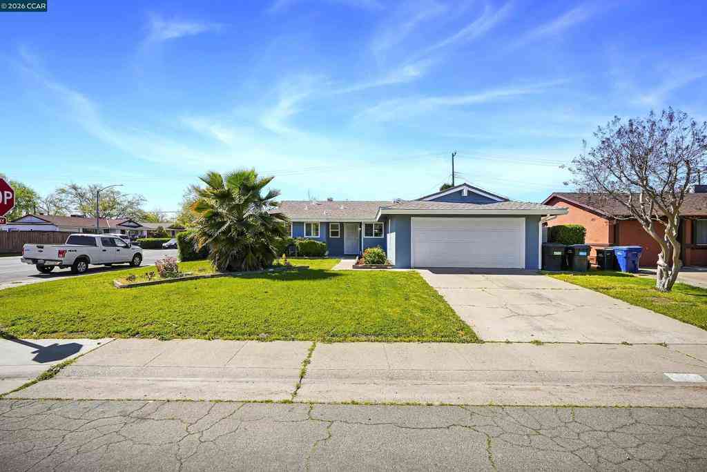 Homes For Sale - 6860 Cunningham Way<br/> Sacramento, CA 95828