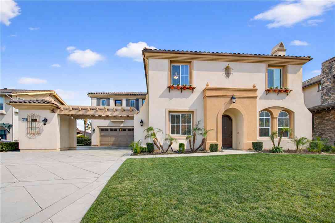Homes For Sale - 13781 Breeders Cup<br/> Rancho Cucamonga, CA 91739