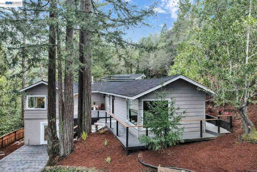 Homes For Sale - 90 Upper Briar Road<br/> Kentfield, CA 94904