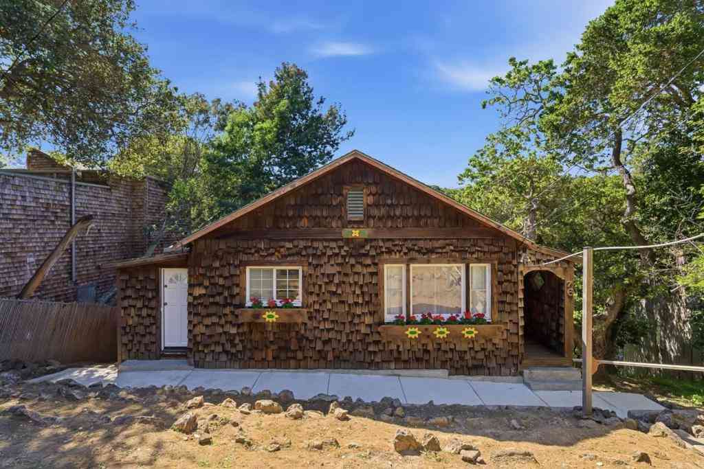 Homes For Sale - 76 Fay Avenue<br/> San Carlos, CA 94070