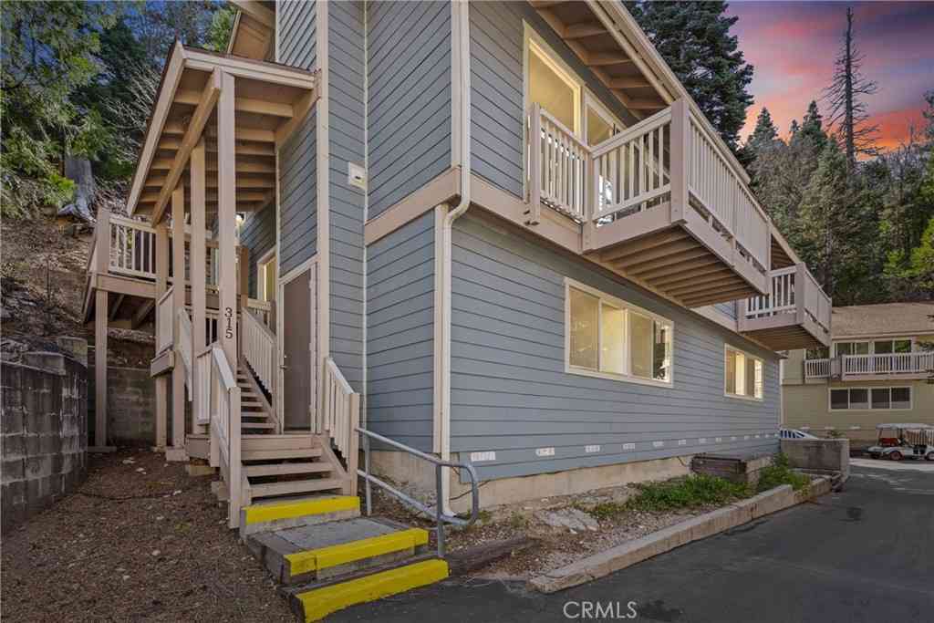 Condo For Sale - 315 Canyon Crest<br/> Lake Arrowhead, CA 92352