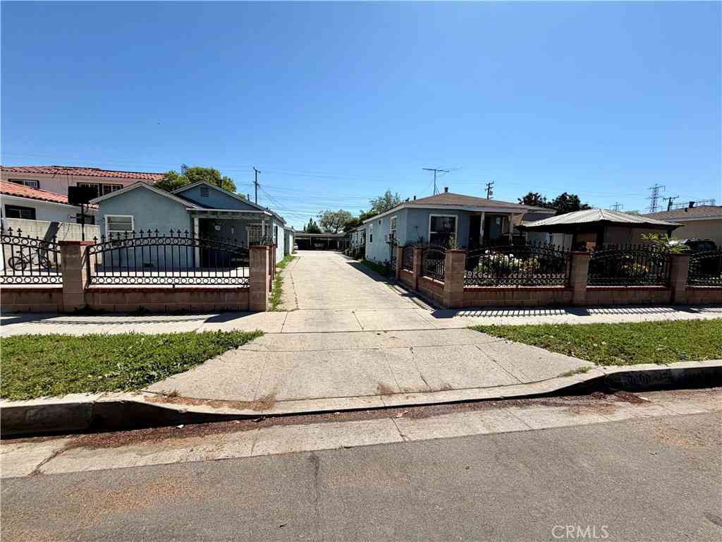 Homes For Sale - 6608 Ira Avenue<br/> Bell Gardens, CA 90201