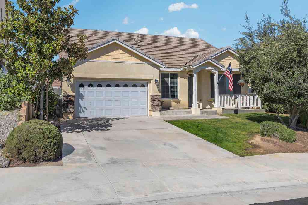 Homes For Sale - 15795 Hammett Court<br/> Moreno Valley, CA 92555