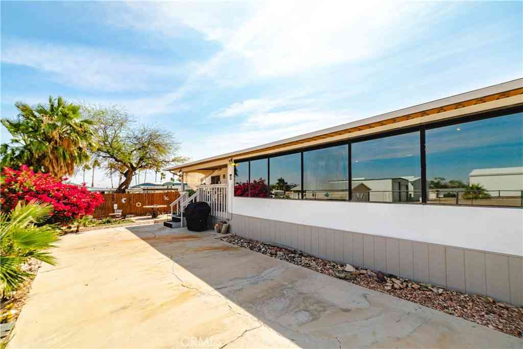Mobile Home For Sale - 3520 Needles Highway #6<br/> Needles, CA 92363
