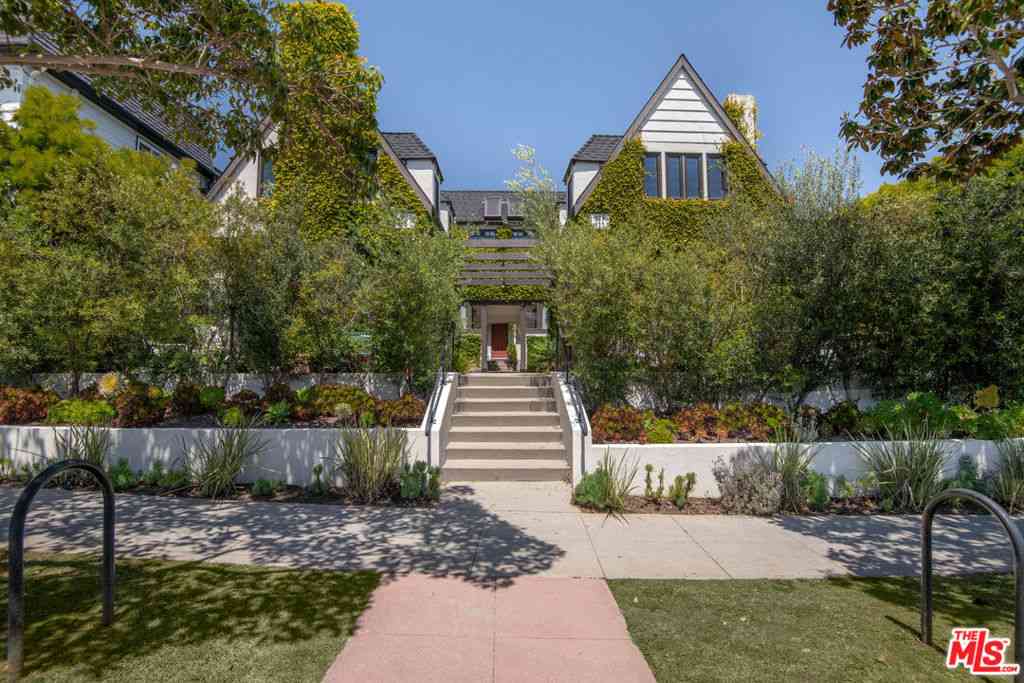 Homes For Sale - 921 16th Street<br/> Santa Monica, CA 90403