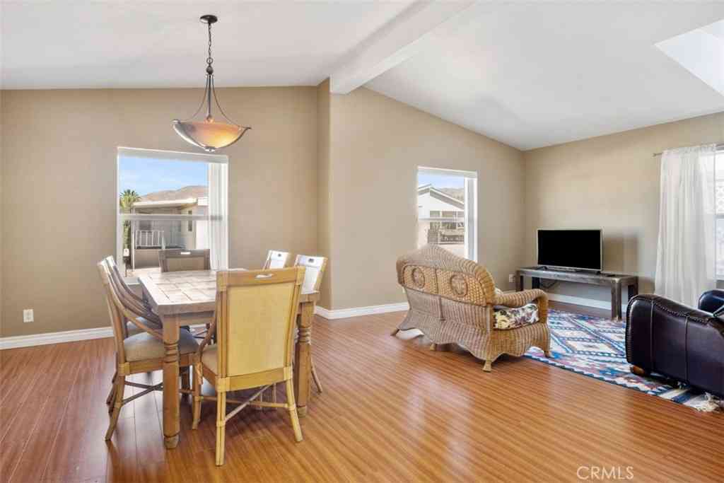 Mobile Home For Sale - 14777 Palm #102<br/> Desert Hot Springs, CA 92240