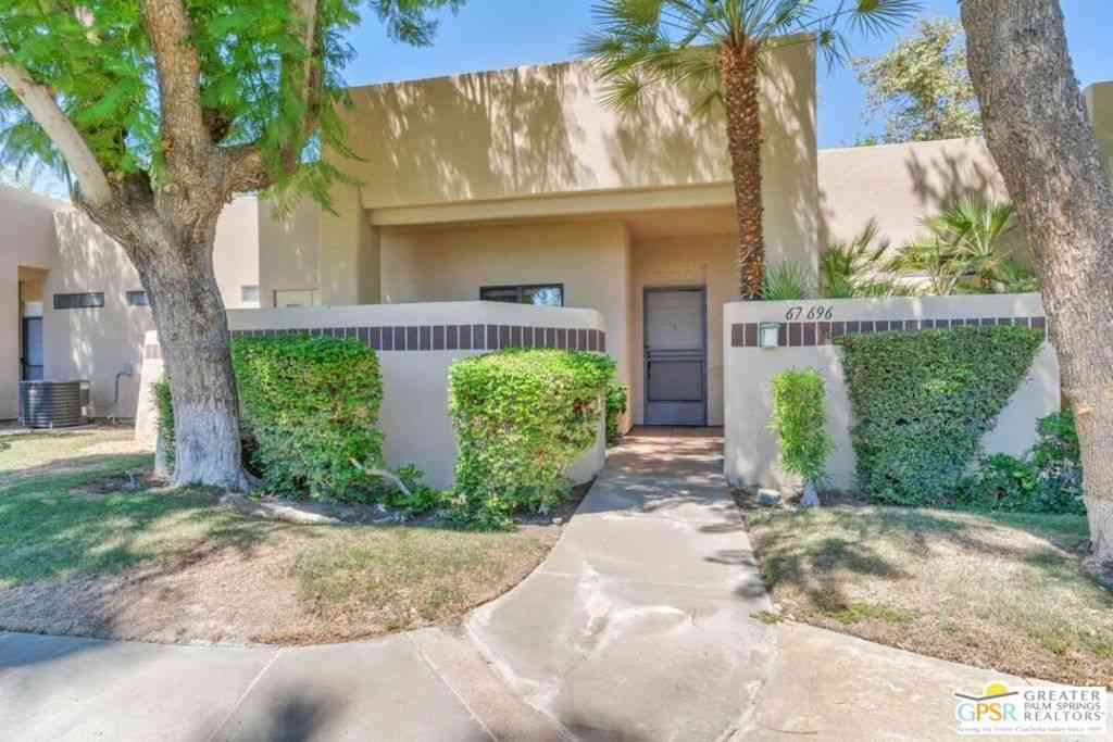 Condo For Sale - 67696 Lagos Way<br/> Cathedral City, CA 92234