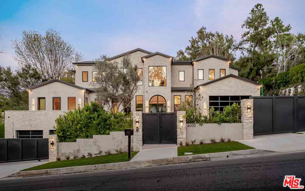 Homes For Sale - 4000 Ballina Drive<br/> Encino, CA 91436