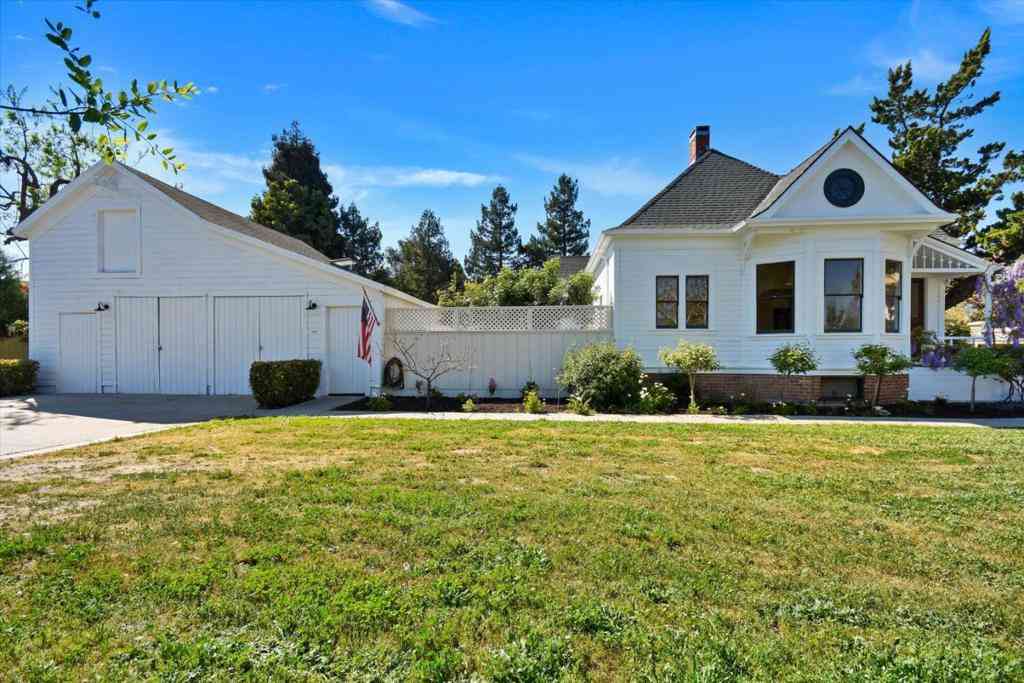 Homes For Sale - 901 Sunnyvale Saratoga Road<br/> Sunnyvale, CA 94087