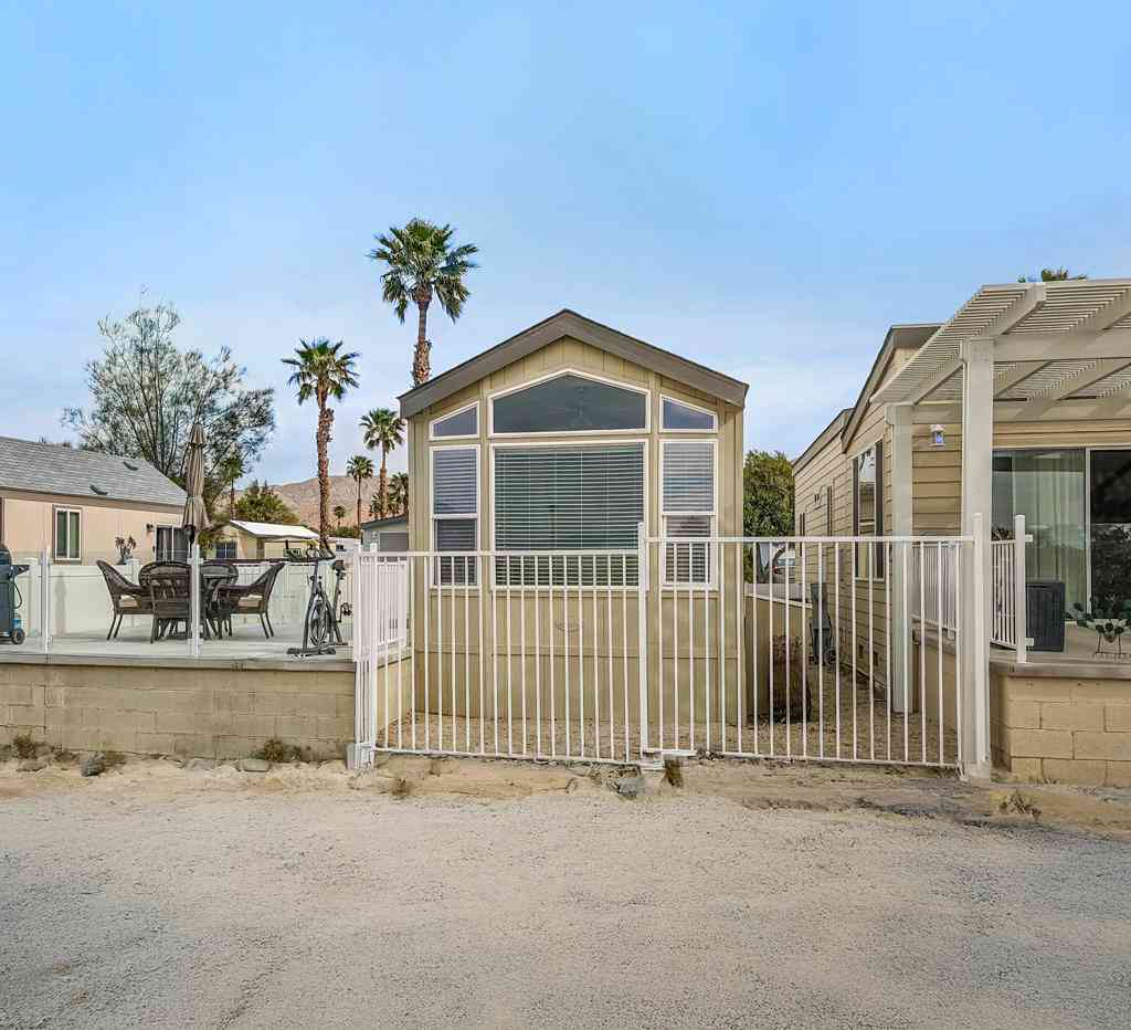 Mobile Home For Sale - 70200 Dillon Road #328<br/> Desert Hot Springs, CA 92241