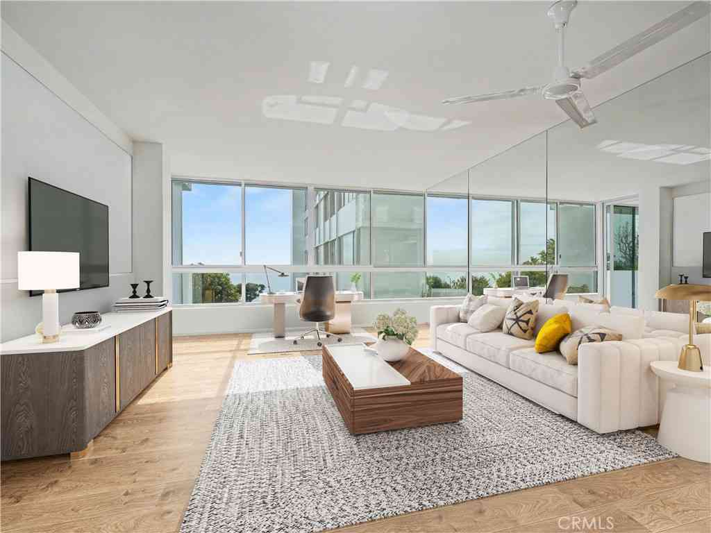 Apartment For Rent - 17352 W Sunset<br/> Pacific Palisades, CA 90272