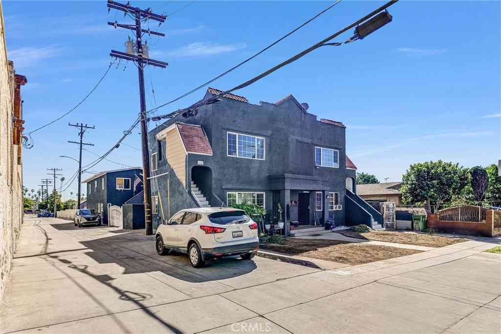 Apartment For Rent - 924 S Sunol #1/2<br/> Los Angeles, CA 90023