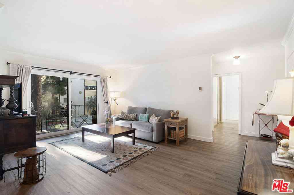 Condo For Sale - 5625 Windsor Way #107<br/> Culver City, CA 90230