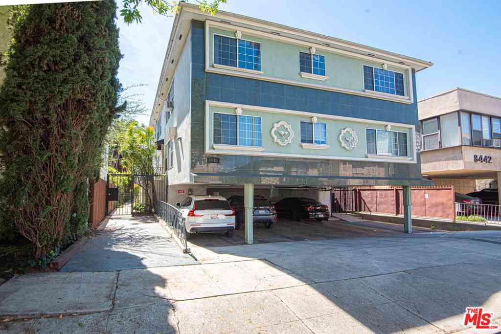 Homes For Sale - 8436 Blackburn Avenue<br/> Los Angeles, CA 90048