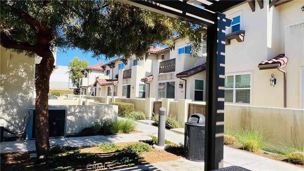 Townhouse For Sale - 8572 Corsica<br/> Buena Park, CA 90620