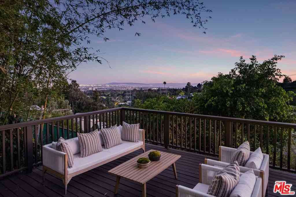 Homes For Sale - 1030 N Kenter Avenue<br/> Los Angeles, CA 90049