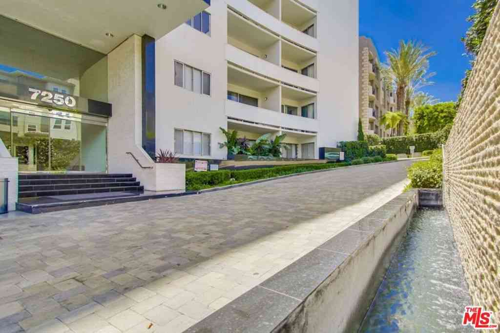 Condo For Rent - 7250 Franklin Avenue #1207<br/> Los Angeles, CA 90046