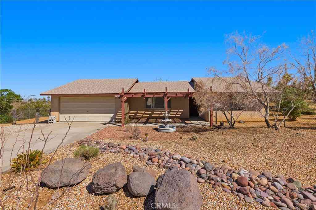 Homes For Sale - 7273 Sunny Vista<br/> Joshua Tree, CA 92252