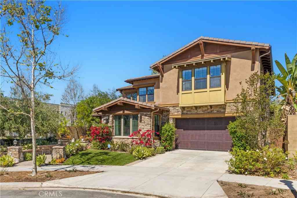 Homes For Sale - 127 Cruiser<br/> Irvine, CA 92618