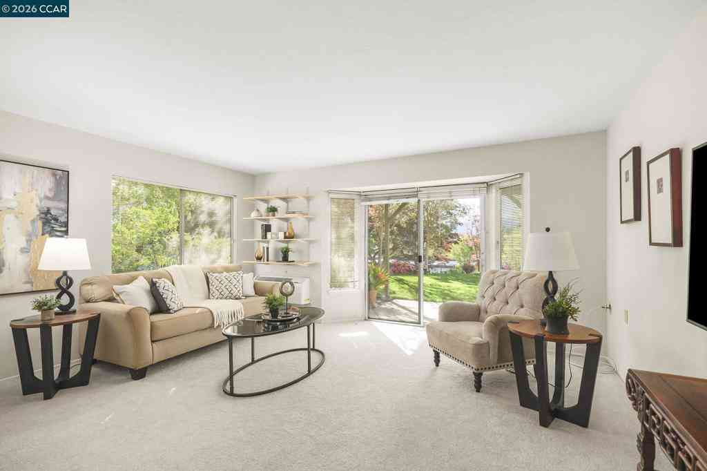 Condo For Sale - 1201 Skycrest Dr #2<br/> Walnut Creek, CA 94595