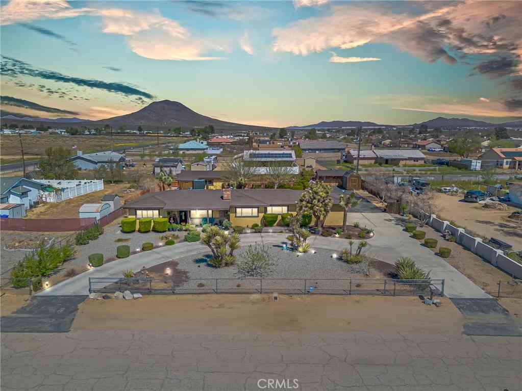 Homes For Sale - 20936 Wigwam Street<br/> Apple Valley, CA 92307