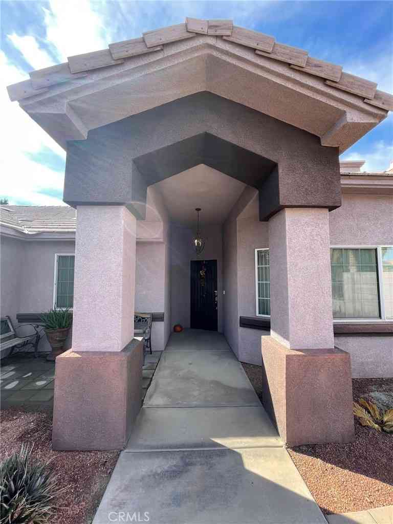 Homes For Rent - 31325 Avenida La Gaviota<br/> Cathedral City, CA 92234