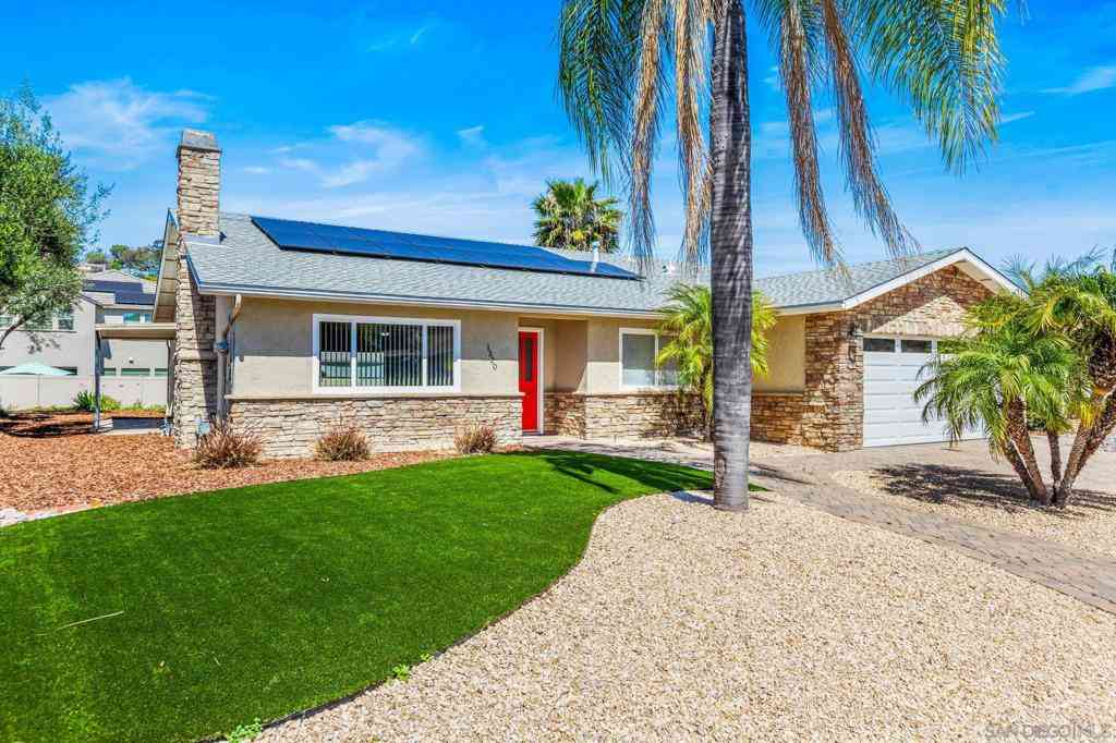 Homes For Sale - 1320 La Mirada Ave<br/> Escondido, CA 92026