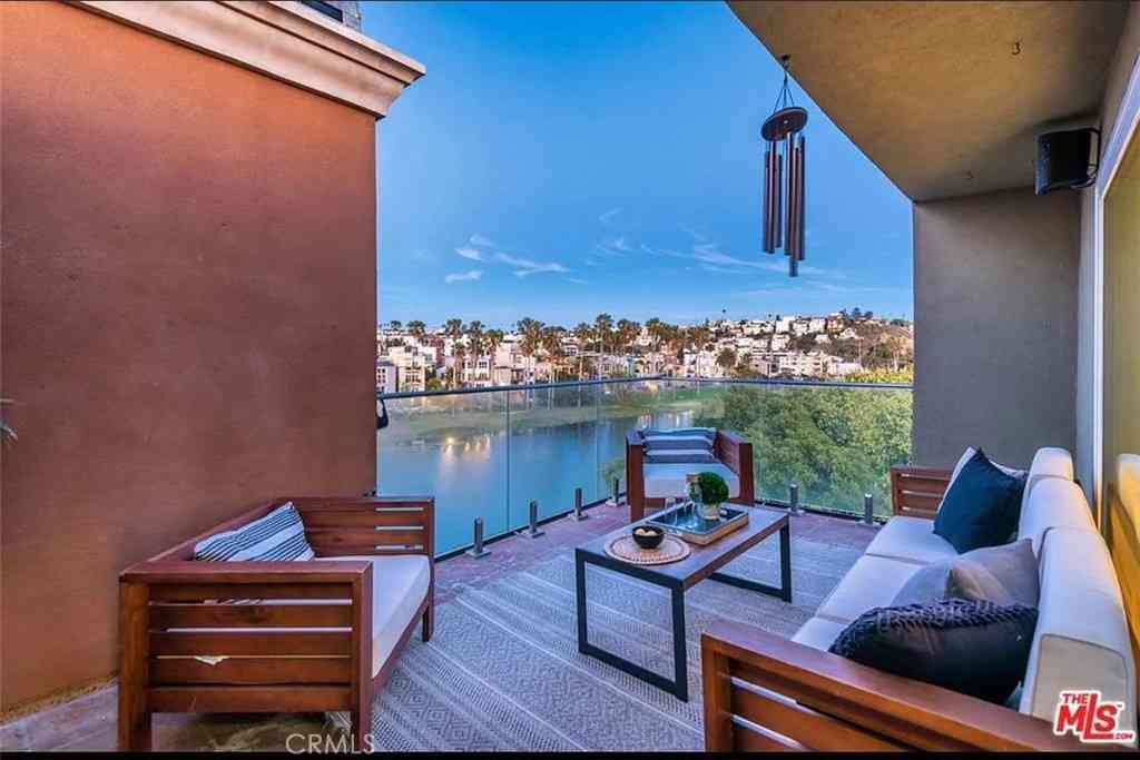 Condo For Rent - 6400 Pacific #311<br/> Playa Del Rey, CA 90293